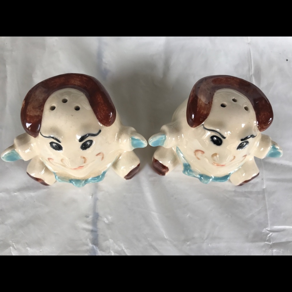 Humpty Dumpty type character Salt&Pepper shakers - Picture 2 of 8
